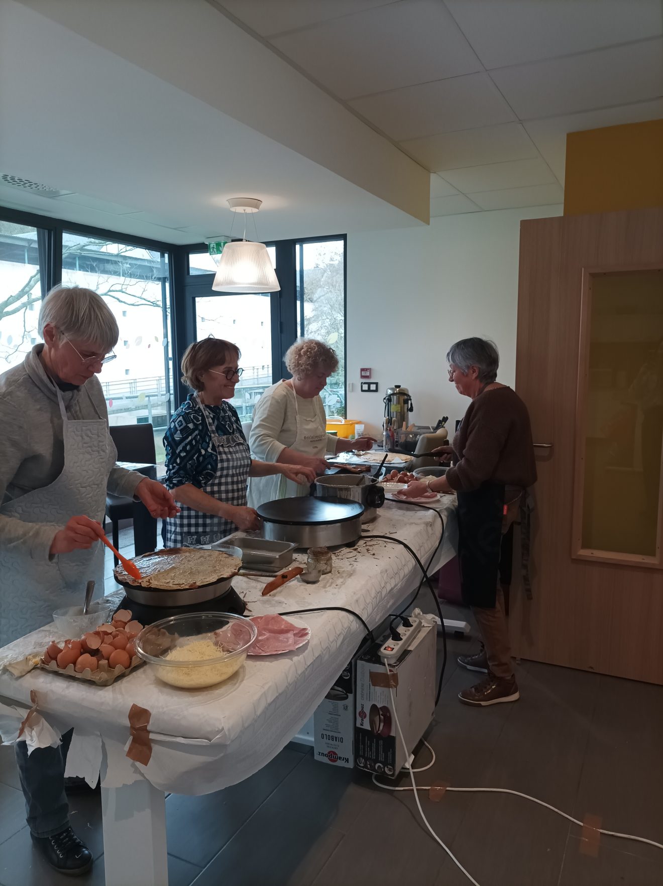 PLACES DISPONIBLES REPAS CRÊPES !